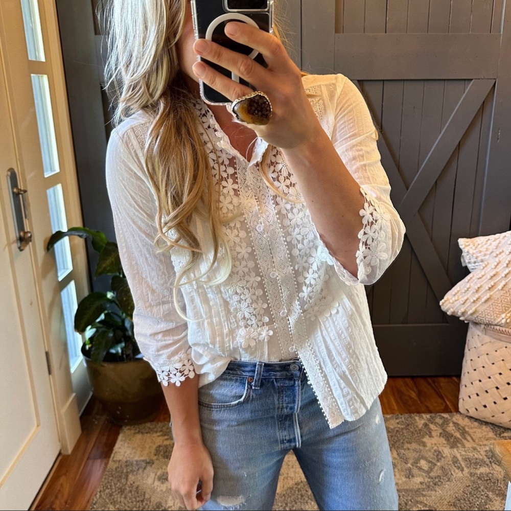 New Feminine White Lace Button Front Blouse Top Bohemian Western Style